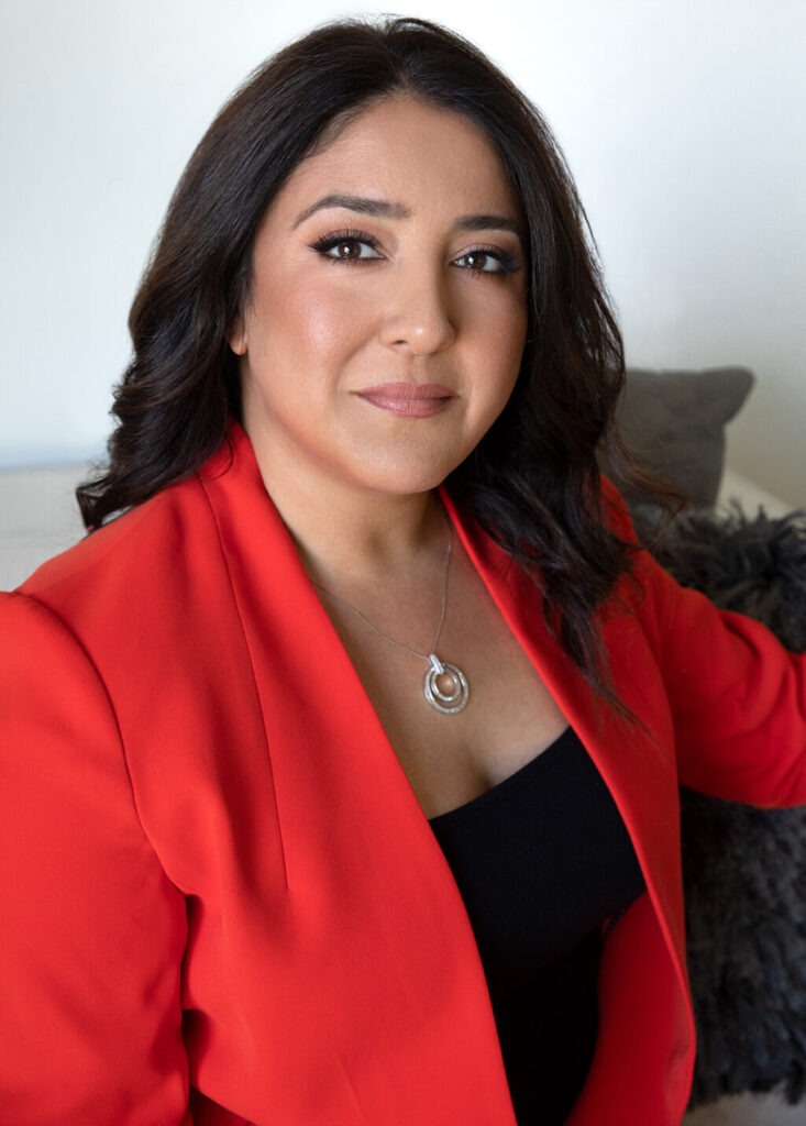 Headshot of Dr. Teyhou Smyth, licensed therapist specializing in relationships and codependency